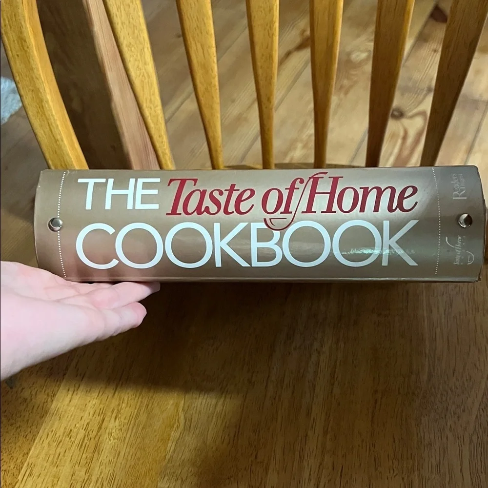 Taste of Home Cookbook - Red and Brown Edition Large